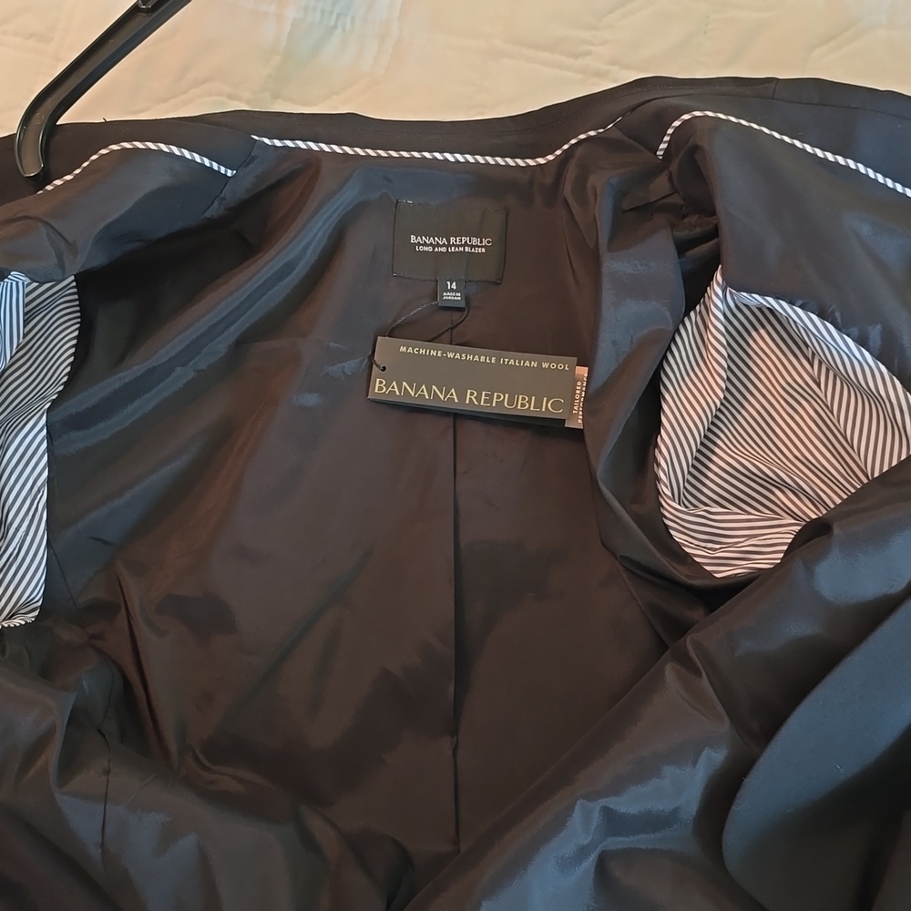 NWT - Banana🍌Republic Black Blazer - Picture 12 of 16